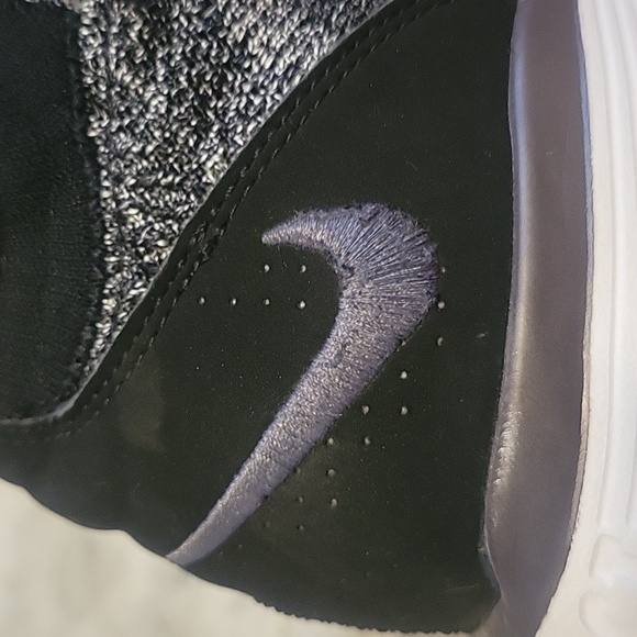 Nike KD11 Flyknit Basketball Shoes - Picture 13 of 15